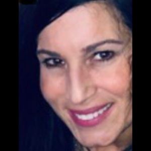 Meet your Posher, Gina